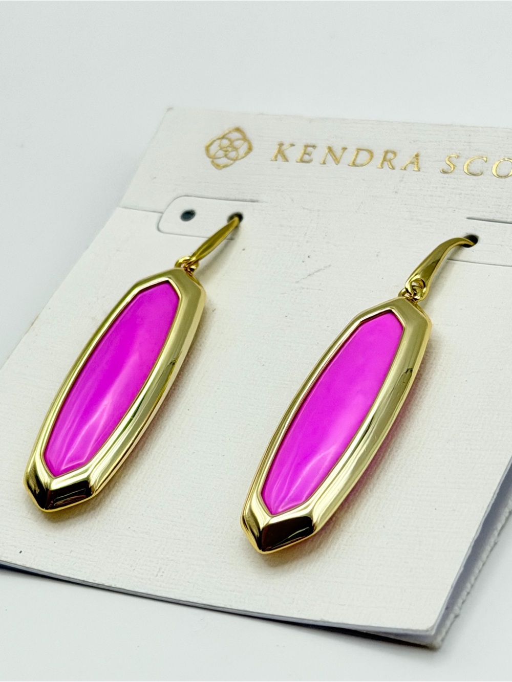 NWT Kendra Scott Orchid Pink Gold Tone Drop Earrings Retail $70 Nordstroms